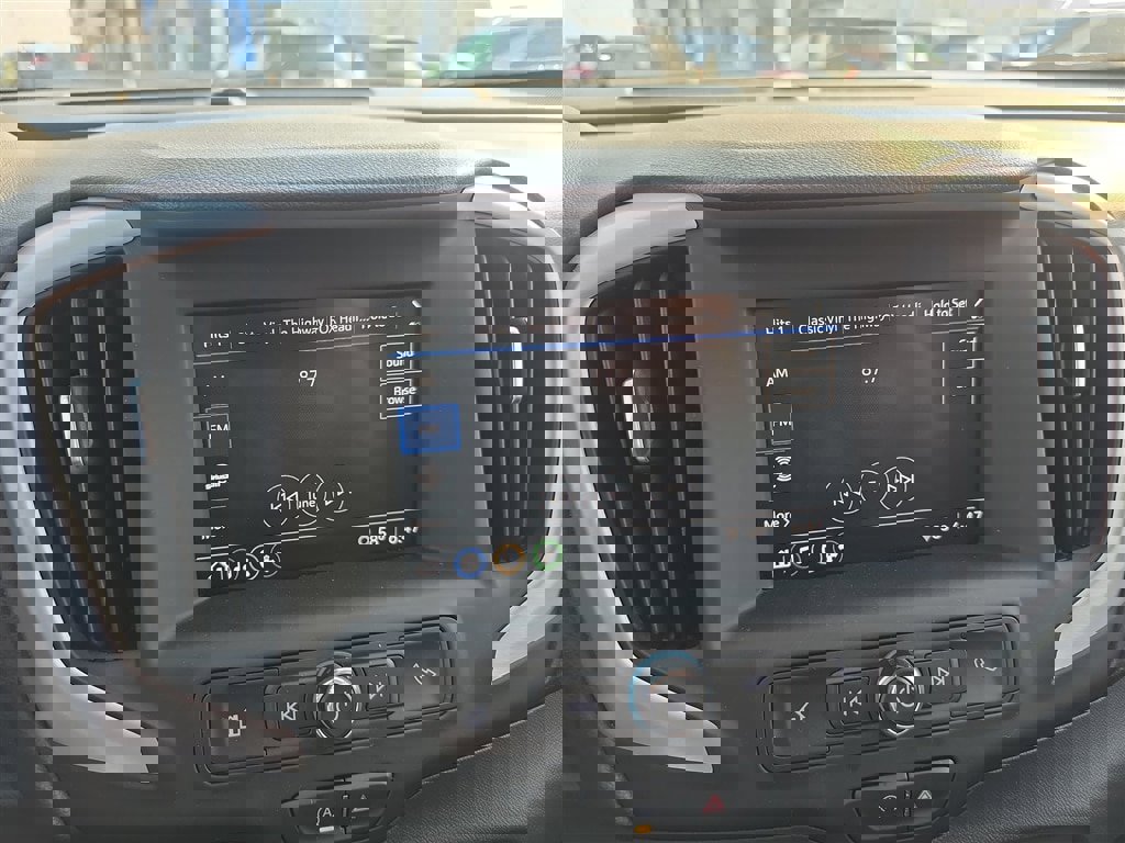 Used 2023 GMC Terrain SLE w/ Driver Convenience Package image 12