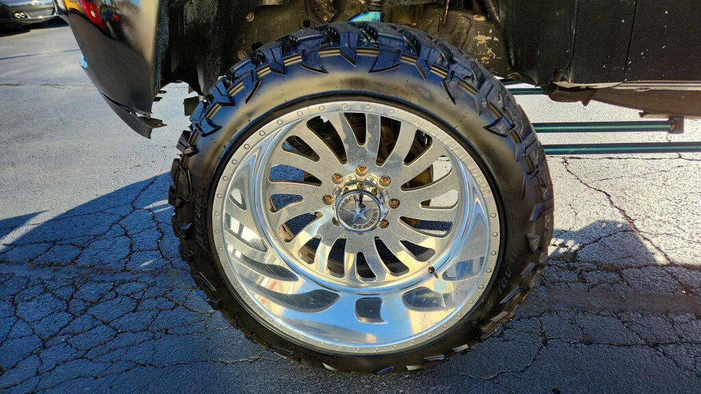 Used 2012 Chevrolet Silverado 2500 LT w/ Texas Edition image 13