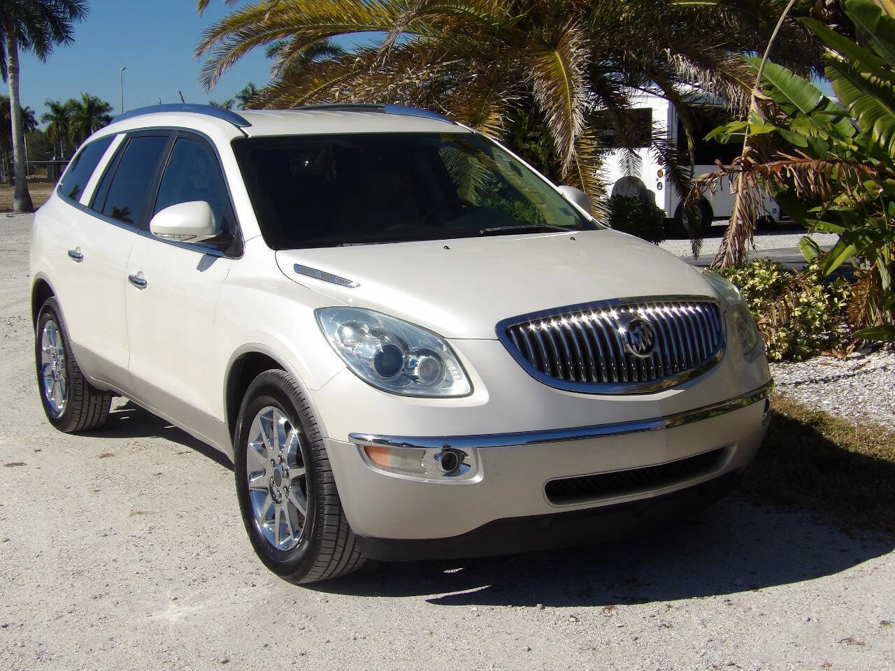 Used 2011 Buick Enclave CXL image 11