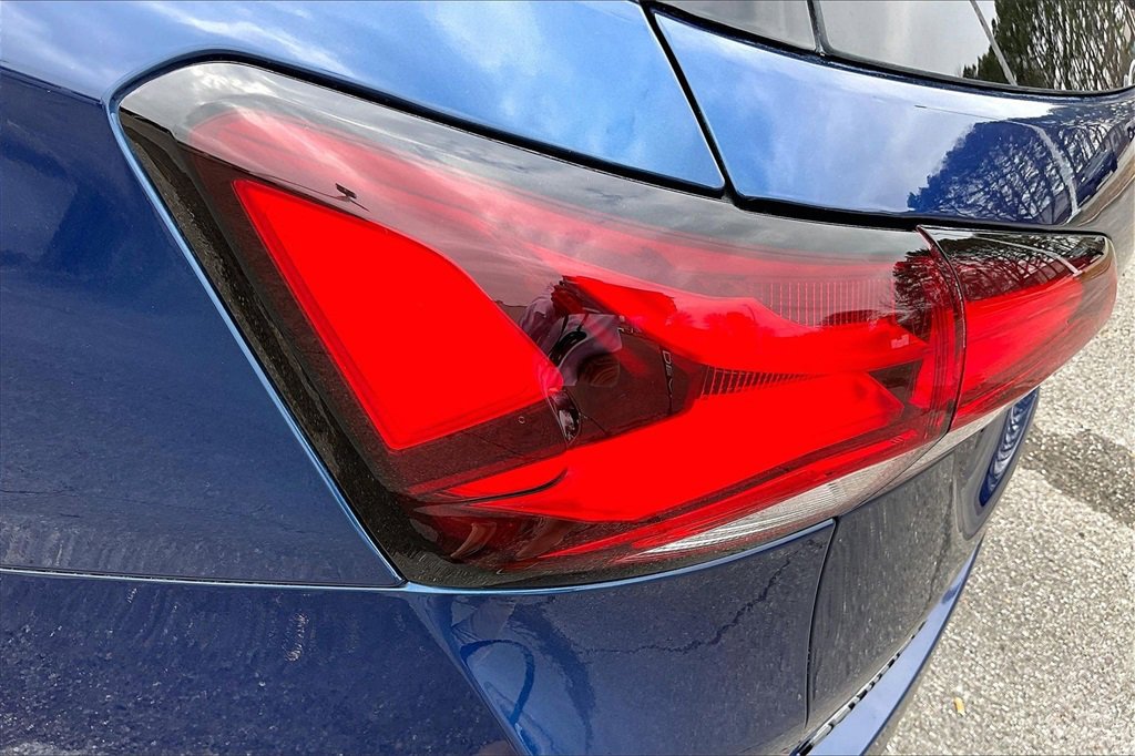 Used 2023 Chevrolet Equinox RS image 30