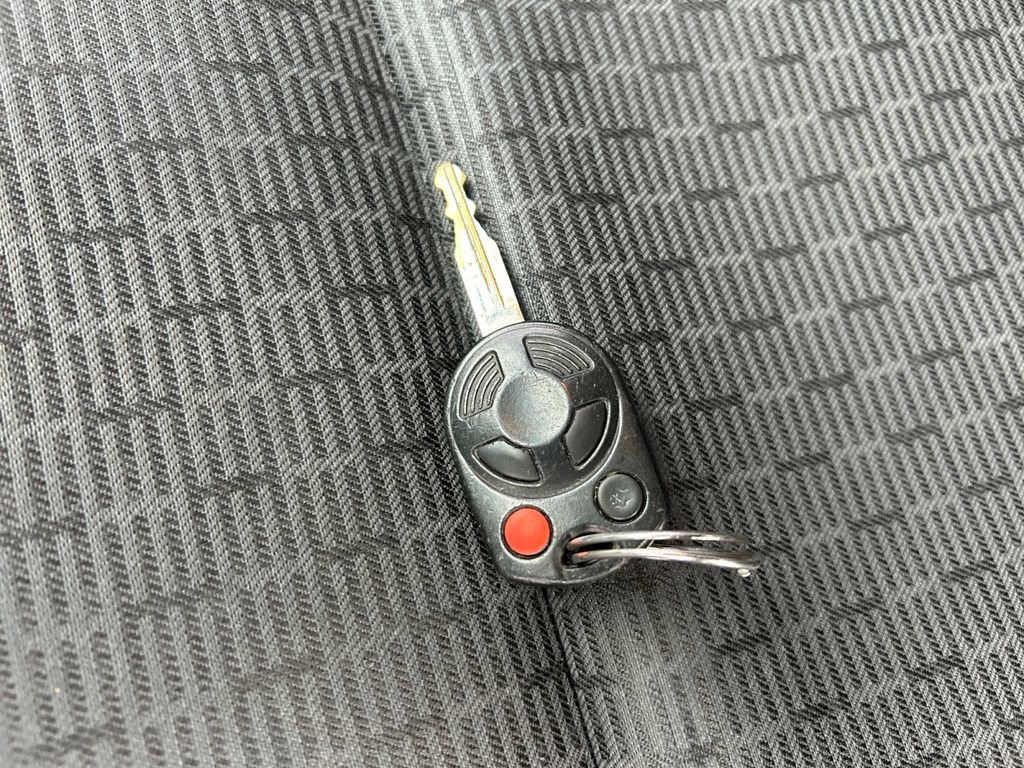 Used 2012 Ford Fusion SE image 32