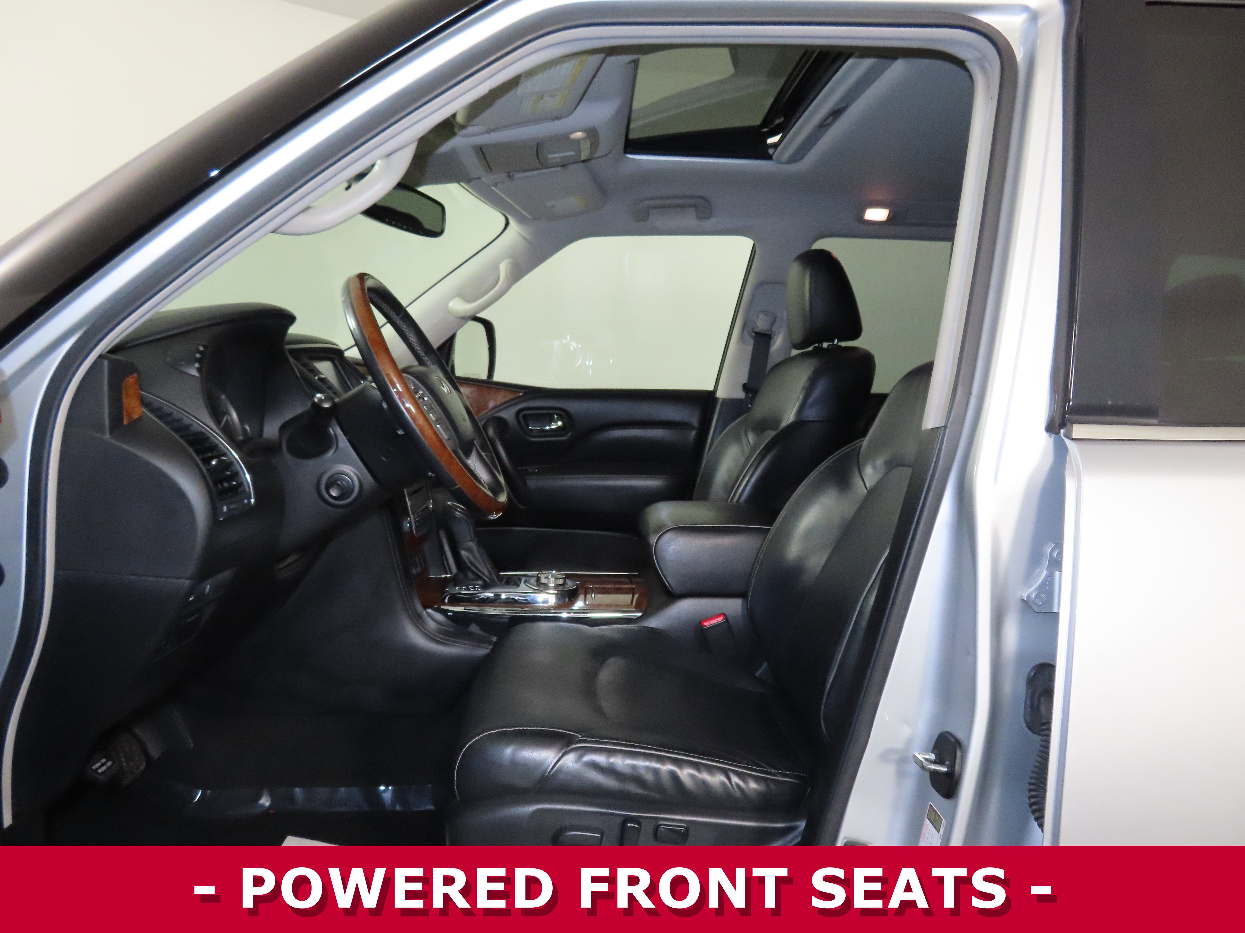 Used 2019 INFINITI QX80 Luxe image 4