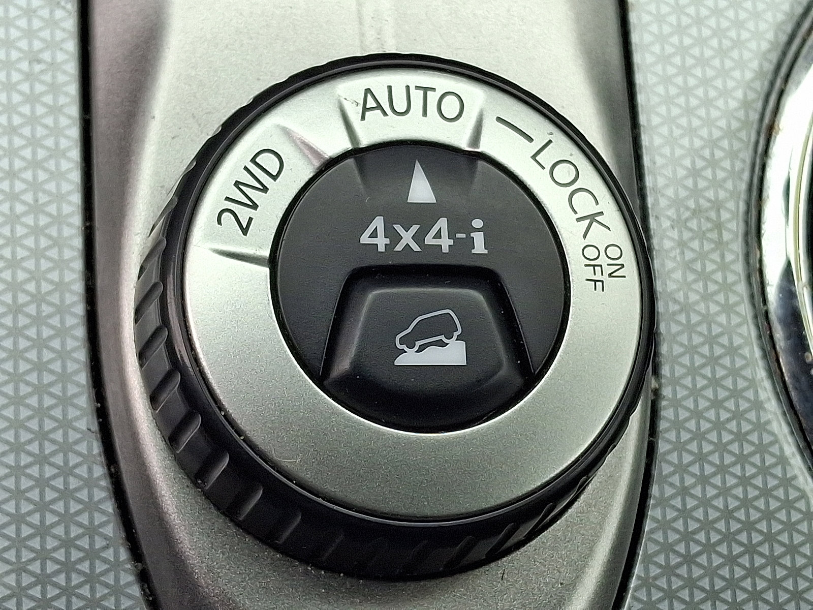 Used 2020 Nissan Pathfinder SL w/ Cargo Package AWD/4WD image 24
