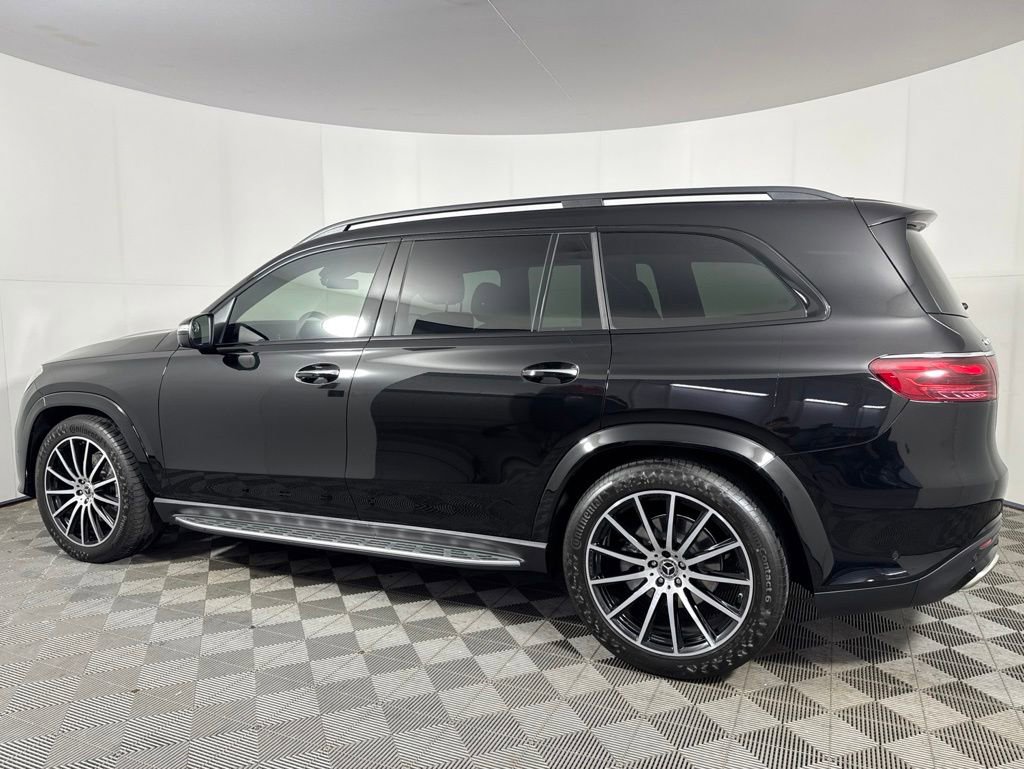 Certified 2025 Mercedes-Benz GLS 580 4MATIC w/ Acoustic Comfort Package image 3