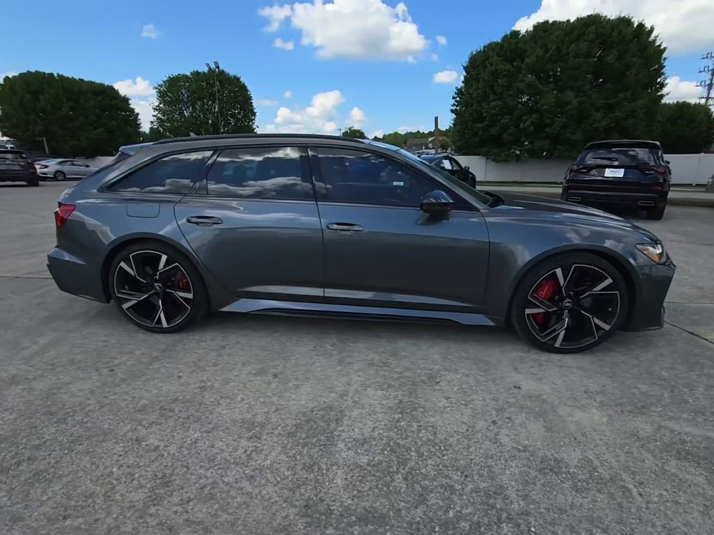 Used 2021 Audi RS 6 AWD/4WD image 3