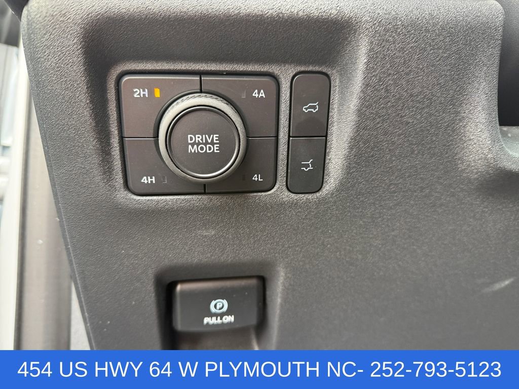 Used 2025 Ford Expedition Max Active AWD/4WD image 17