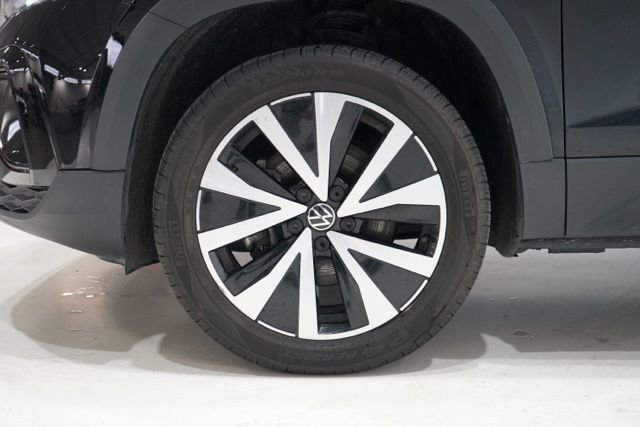 Used 2022 Volkswagen Taos SE image 13