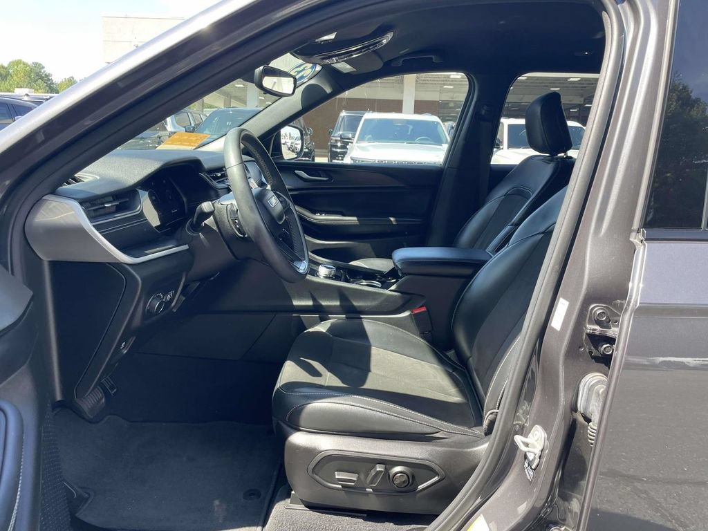 Certified 2023 Jeep Grand Cherokee L Laredo AWD/4WD image 26