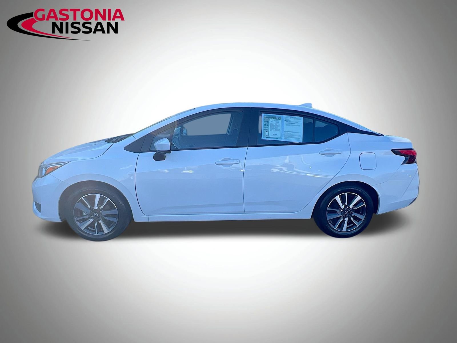 Used 2024 Nissan Versa SV image 5