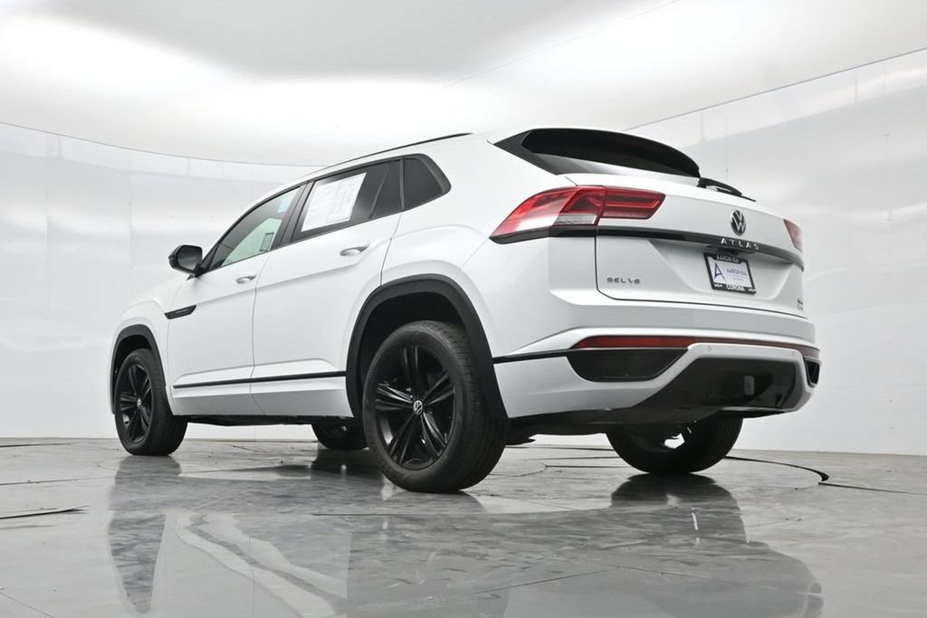 Used 2023 Volkswagen Atlas Cross Sport SEL R-Line AWD/4WD image 56