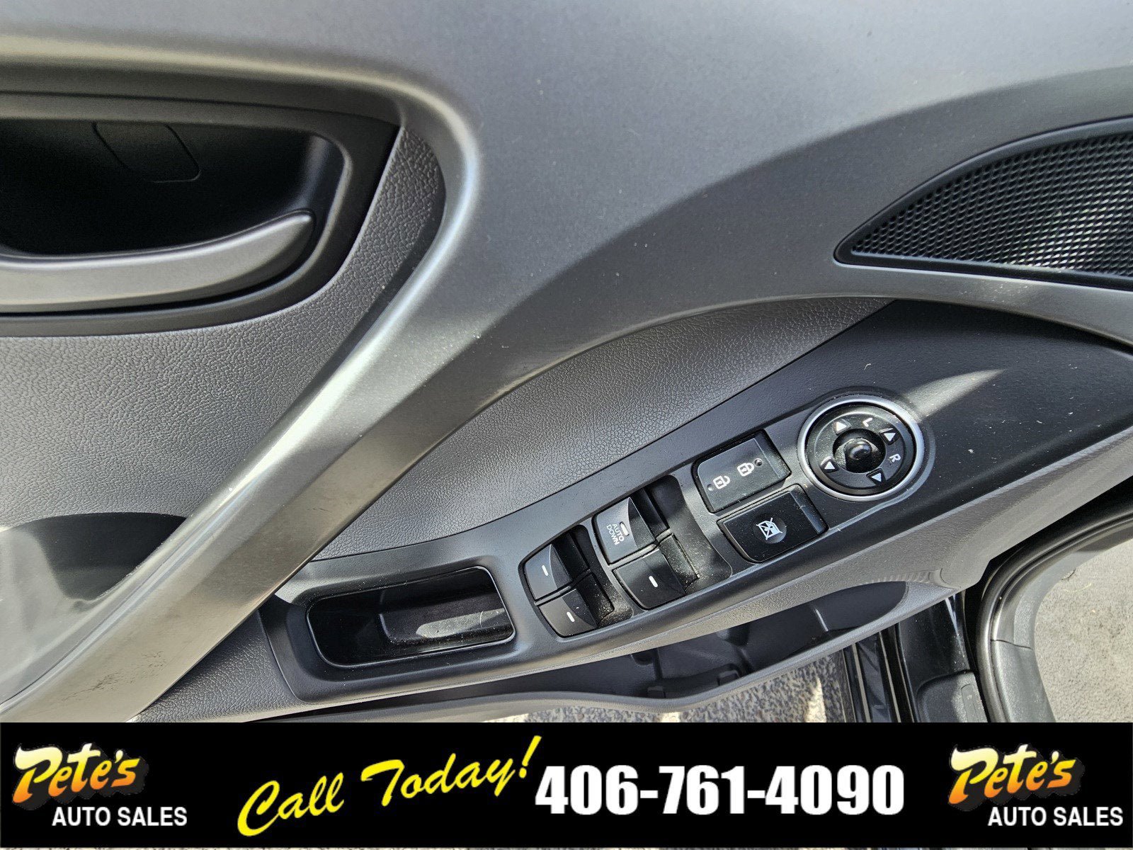 Used 2016 Hyundai Elantra SE FWD image 17