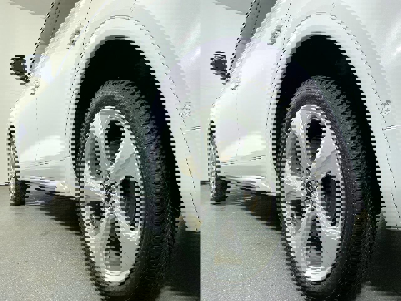 Used 2021 Audi Q5 Prestige w/ Prestige Package image 3