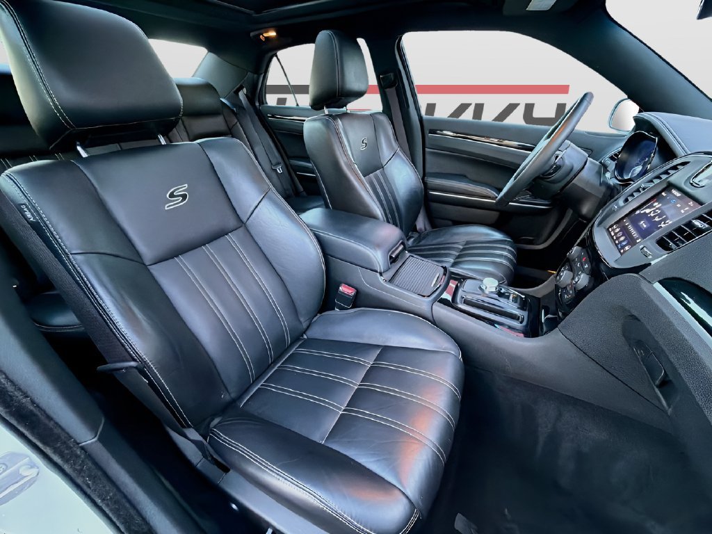 Used 2023 Chrysler 300 S RWD image 30