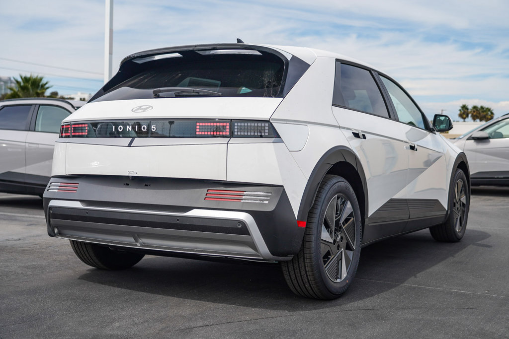 New 2025 Hyundai Ioniq 5 SE RWD image 8