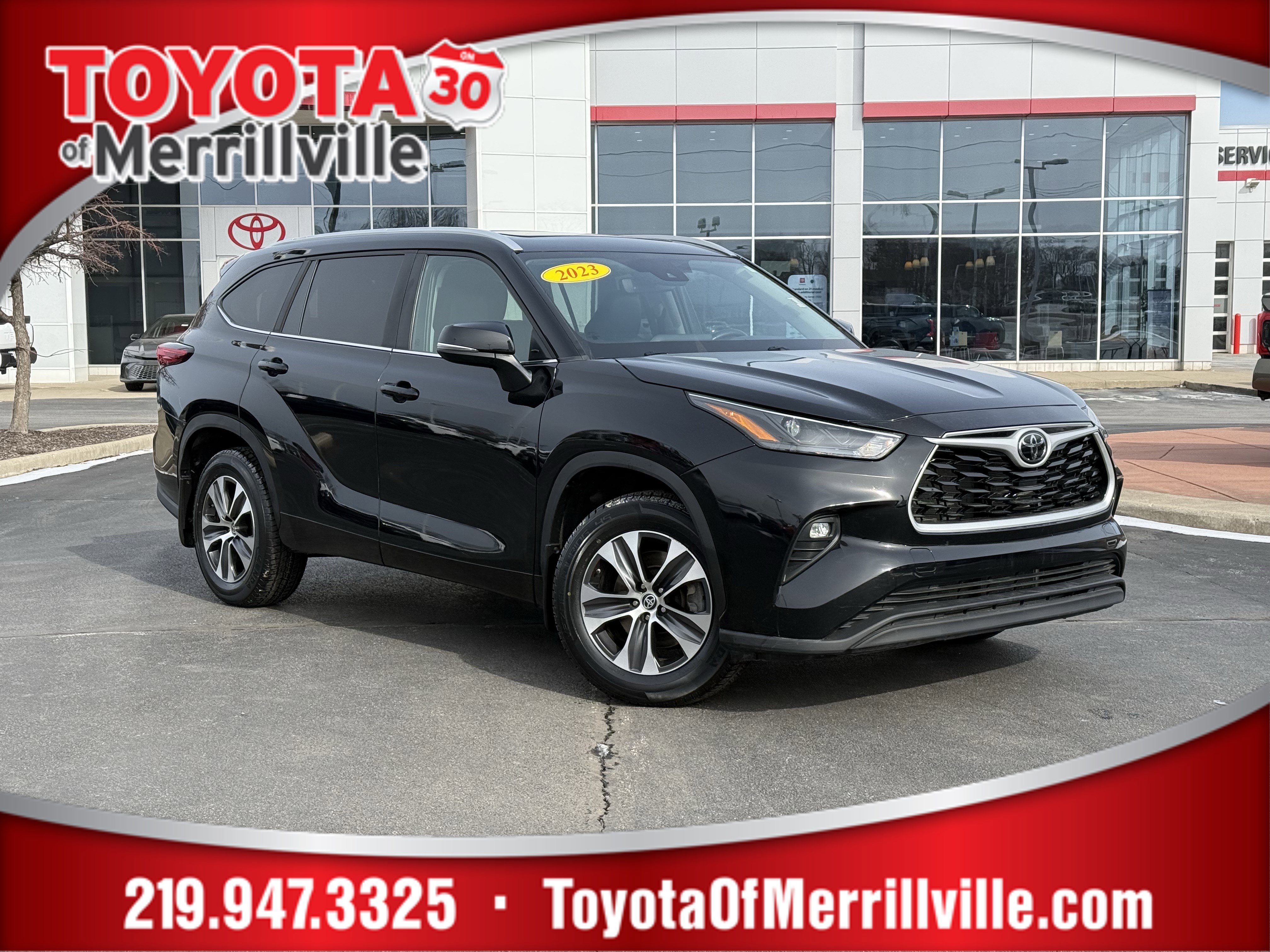 Used 2023 Toyota Highlander XLE