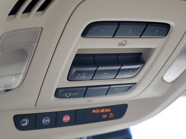 Certified 2023 Buick Envision Avenir AWD/4WD image 32