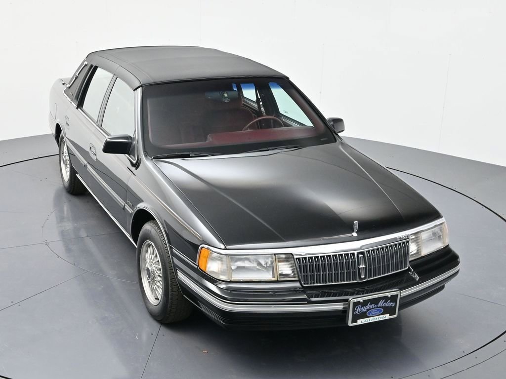 Used 1990 Lincoln Continental Signature image 30