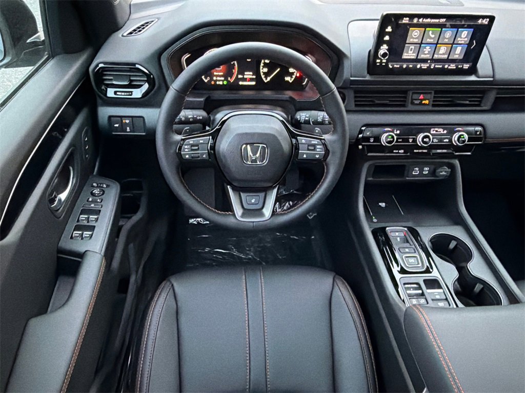 New 2025 Honda Pilot TrailSport image 24