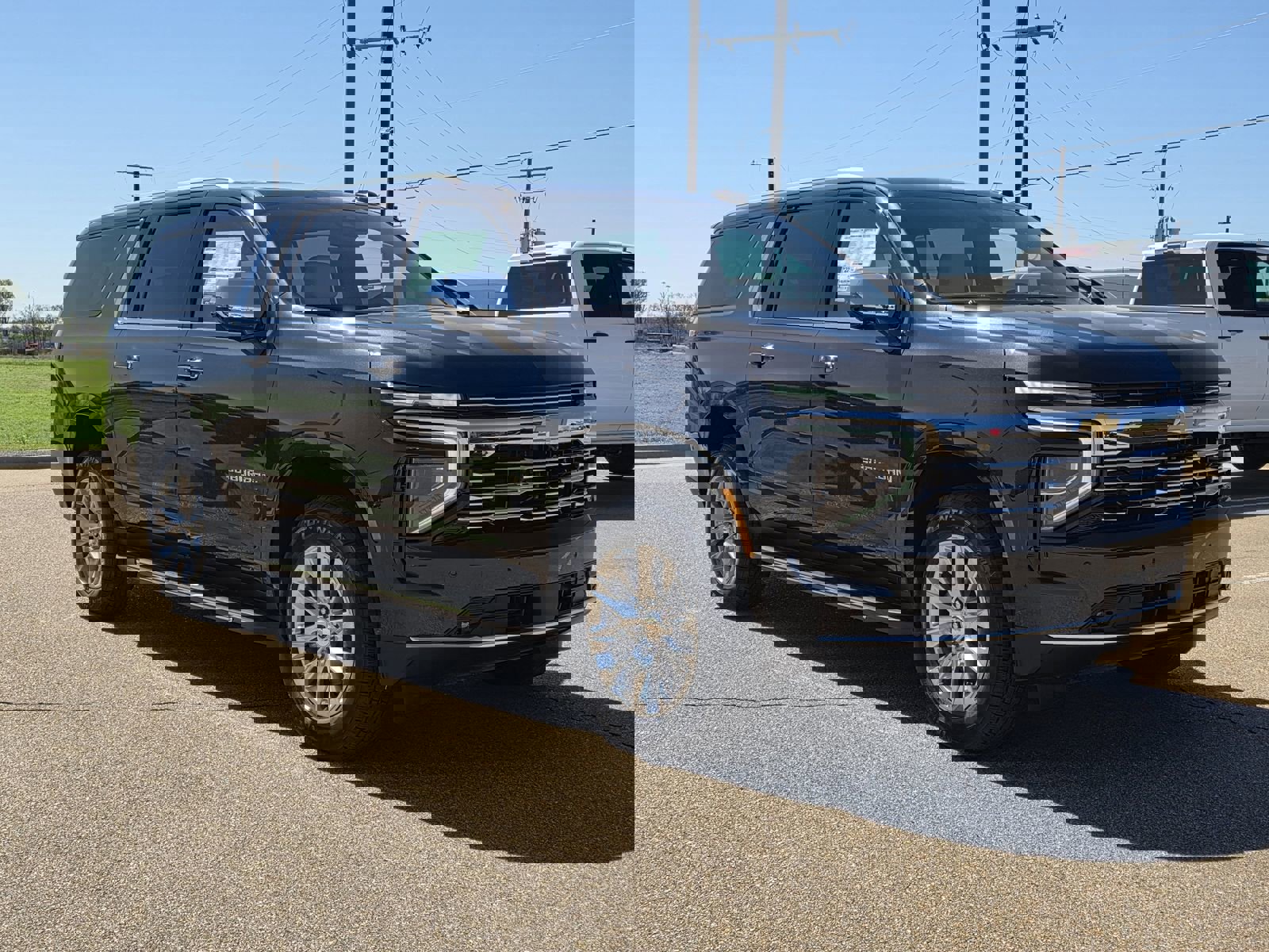 New 2026 Chevrolet Suburban Premier w/ Sun And Tow Package image 2