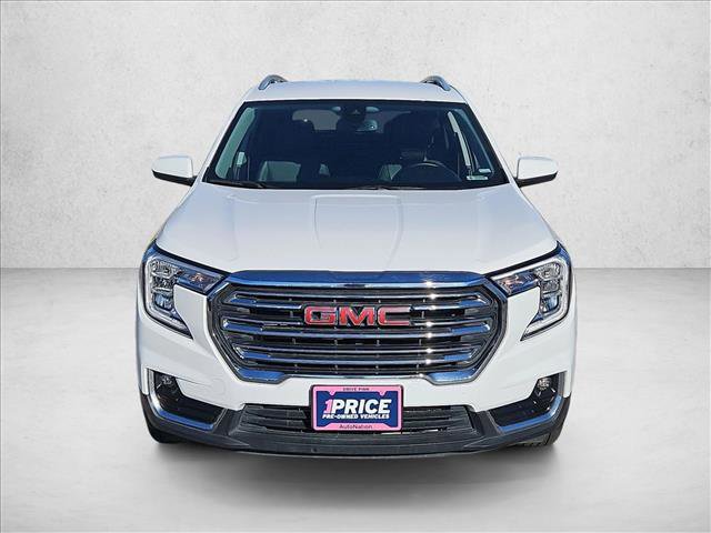 Used 2024 GMC Terrain SLT FWD image 3