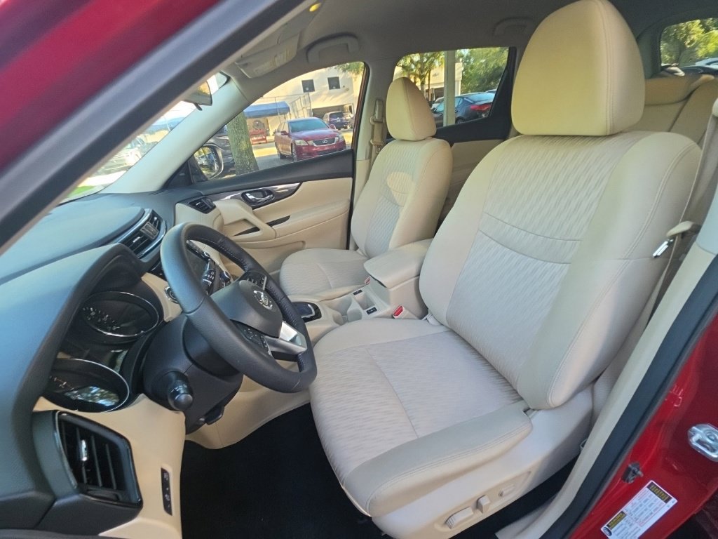 Used 2019 Nissan Rogue SV FWD image 19