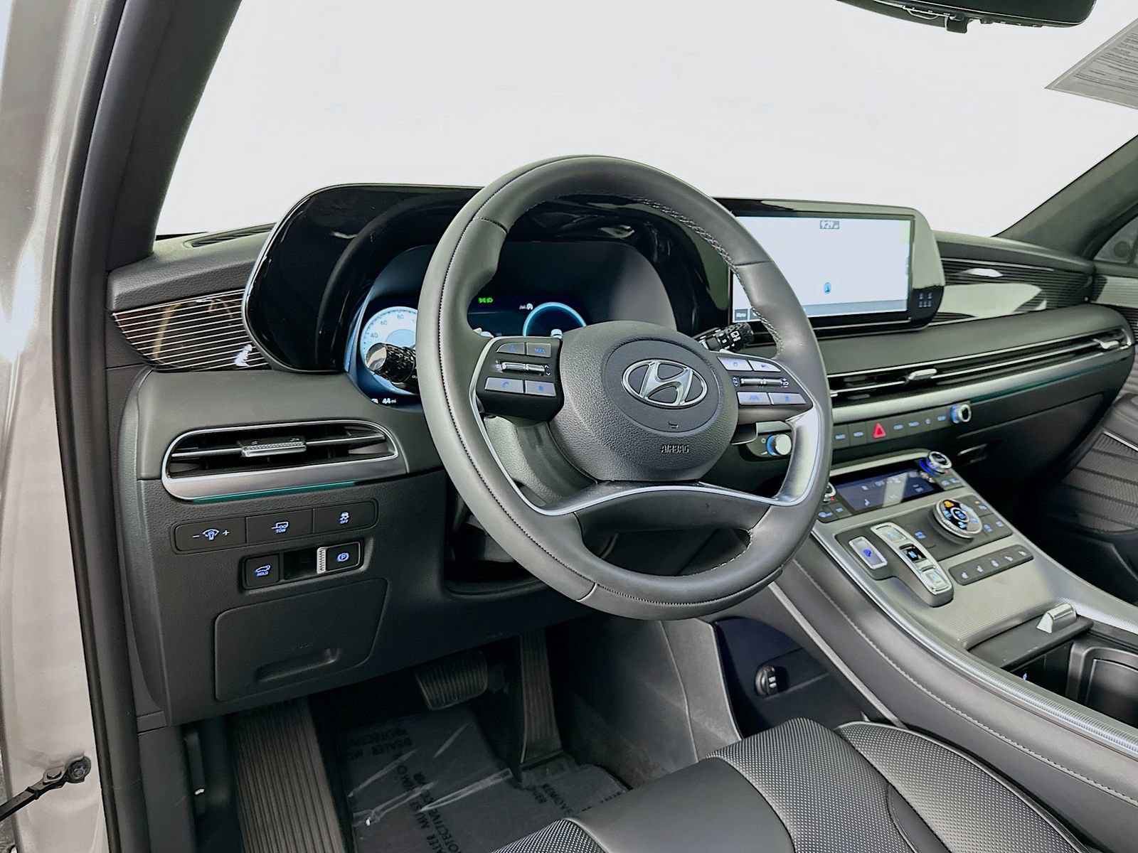 Used 2025 Hyundai Palisade Calligraphy AWD/4WD image 9