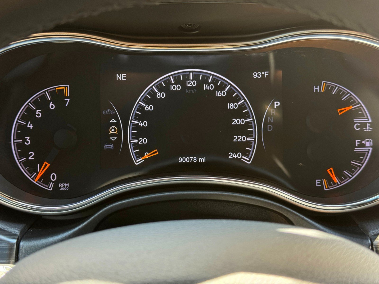 Used 2019 Jeep Grand Cherokee Laredo w/ 18" Wheel & 8.4" Radio Group AWD/4WD image 16