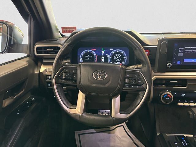Used 2025 Toyota Tacoma TRD Sport AWD/4WD image 13