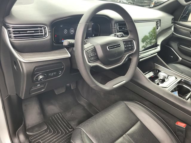 Used 2023 Jeep Wagoneer L Series II AWD/4WD image 8