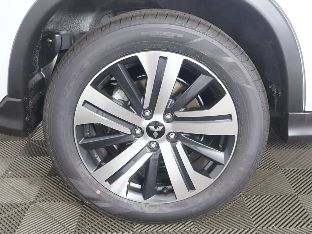 New 2027 Mitsubishi Outlander Sport ES AWD/4WD image 17