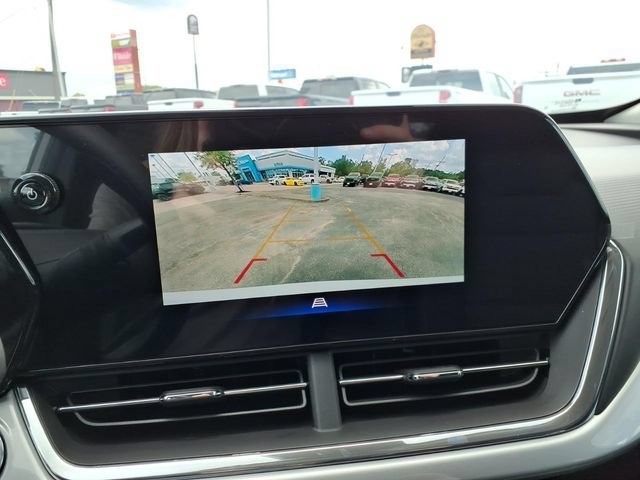 New 2026 Chevrolet Trax LT w/ LPO, Blackout Package FWD image 17