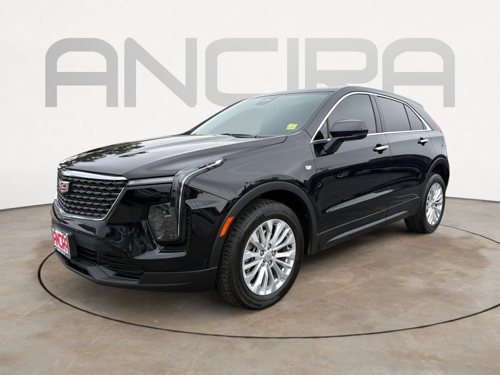 Used 2024 Cadillac XT4 Luxury w/ LPO, Floor Liner Package FWD image 6