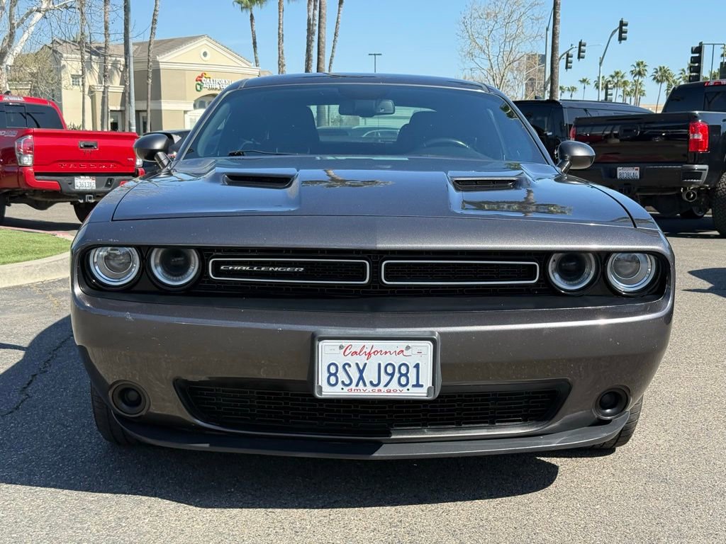 Used 2018 Dodge Challenger SXT image 15