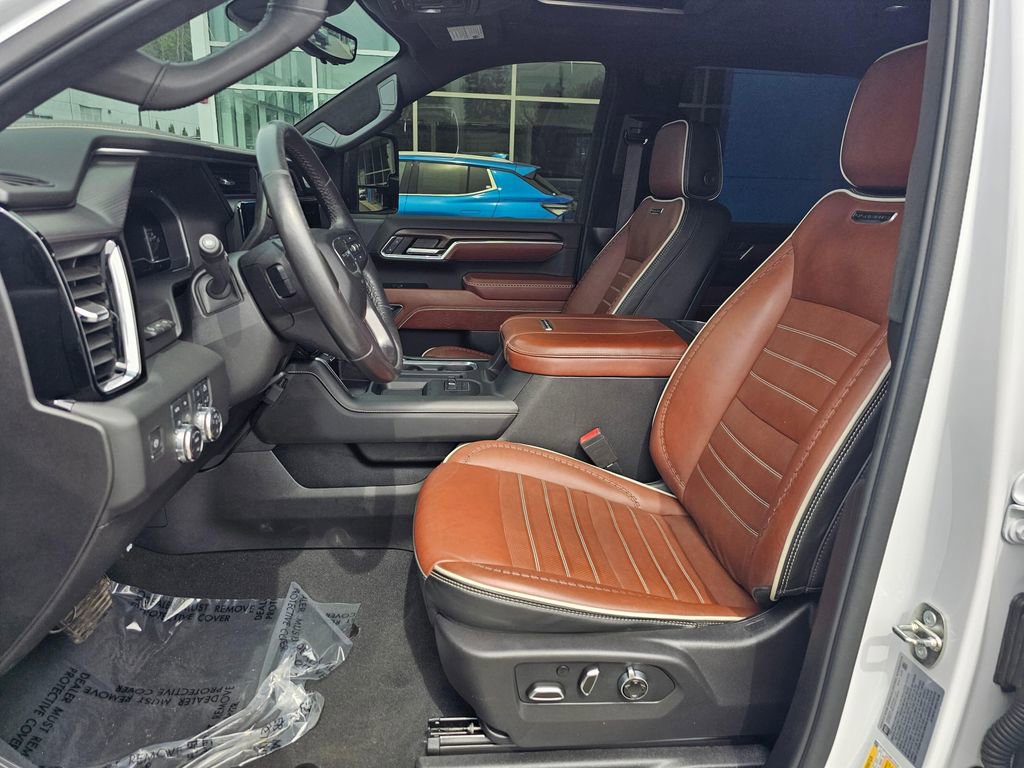 Used 2024 GMC Sierra 3500 Denali Ultimate AWD/4WD image 16