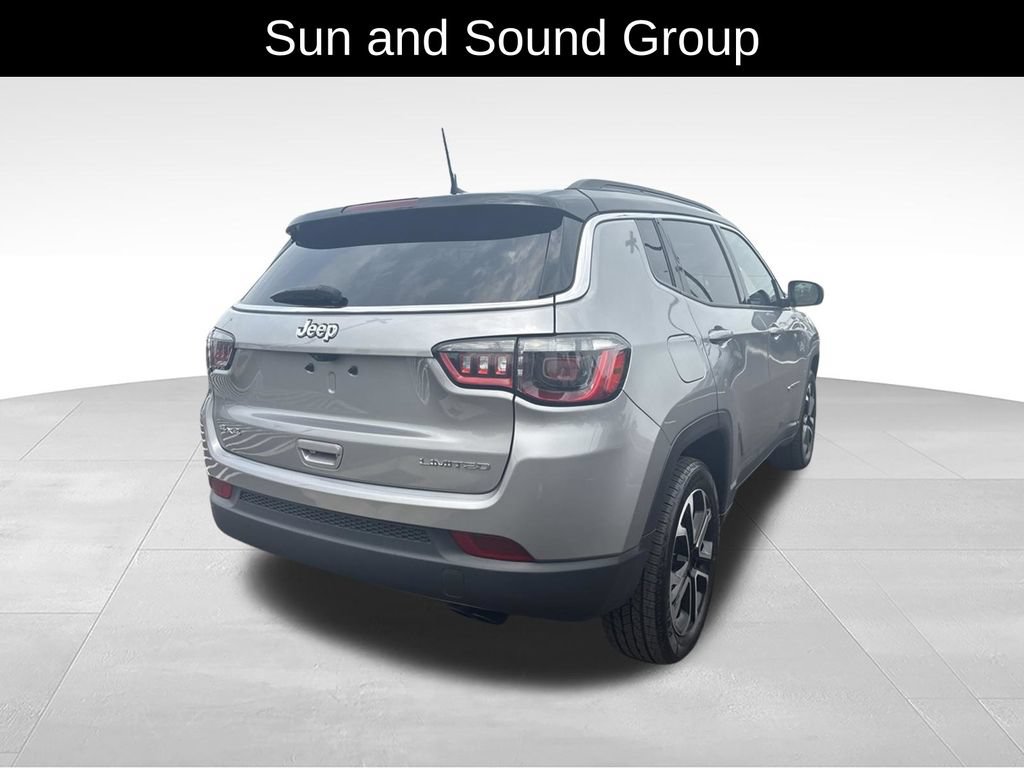 Certified 2022 Jeep Compass Limited w/ Sun and Sound Group AWD/4WD image 4