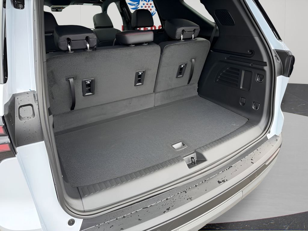 New 2026 Chevrolet Traverse Z71 w/ Driver Confidence Package AWD/4WD image 38