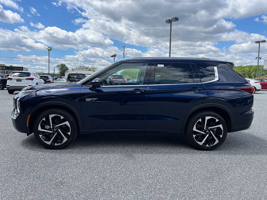 New 2025 Mitsubishi Outlander SEL AWD/4WD image 2