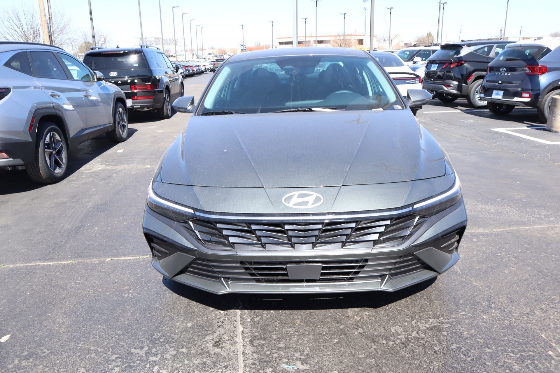 New 2026 Hyundai Elantra Limited image 9