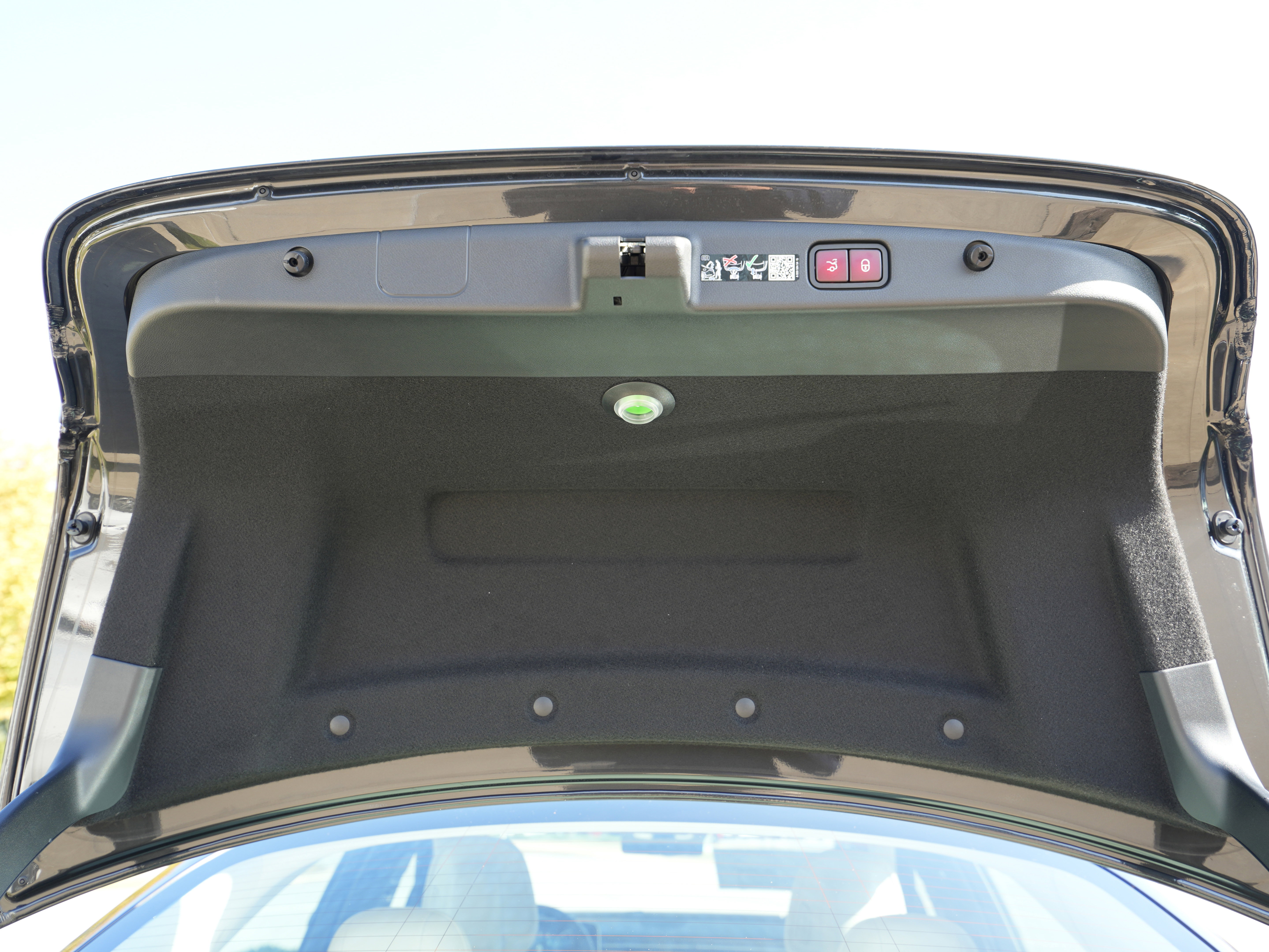 New 2026 Mercedes-Benz E 350 4MATIC Sedan image 18