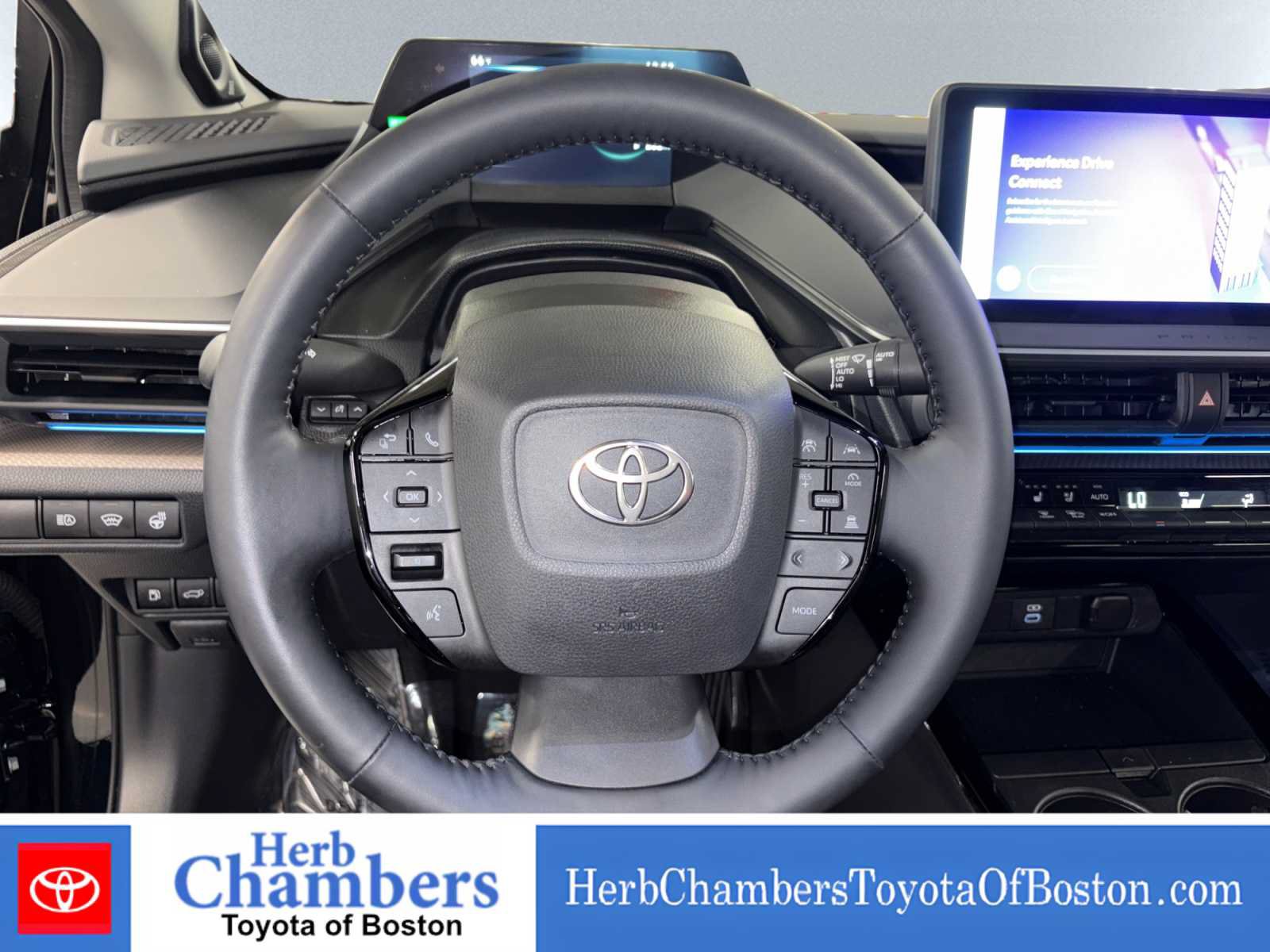 Used 2024 Toyota Prius Limited AWD/4WD image 5