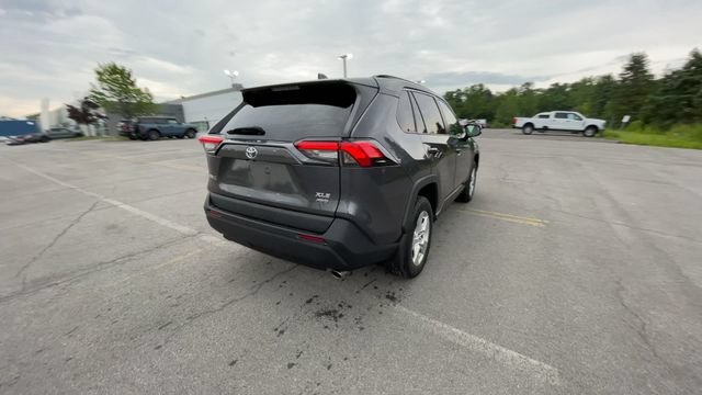 Used 2020 Toyota RAV4 XLE w/ Convenience Package AWD/4WD image 9