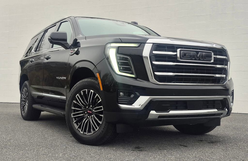 Used 2026 GMC Yukon Elevation w/ Elevation Premium Package image 2