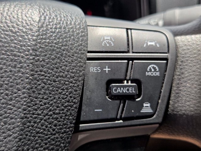 Used 2025 Toyota Camry LE FWD image 31