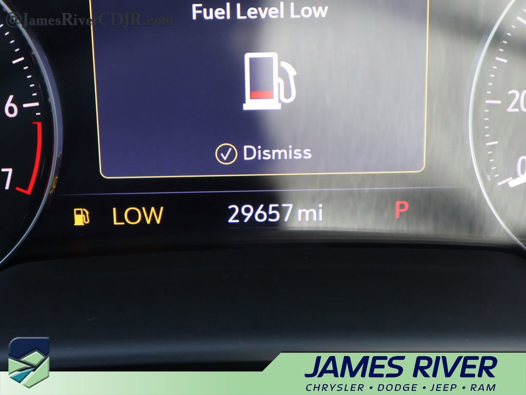 Used 2023 Buick Envision Essence AWD/4WD image 30