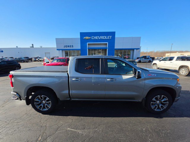 Used 2023 Chevrolet Silverado 1500 RST w/ Z71 Off-Road Package image 6