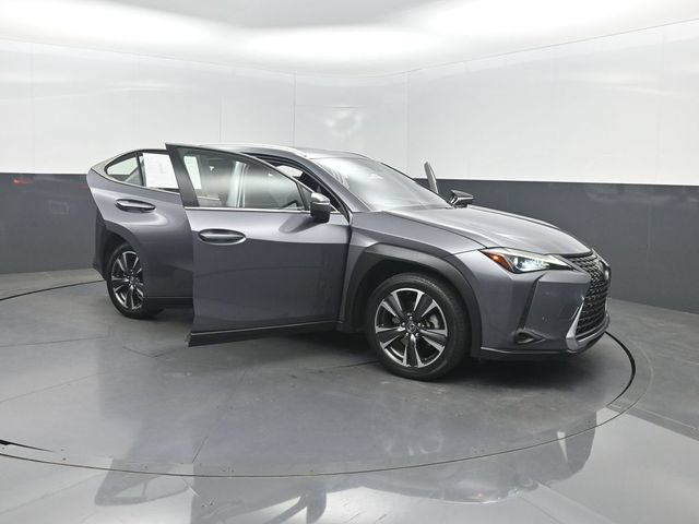 Used 2019 Lexus UX 200 w/ Premium Package FWD image 41