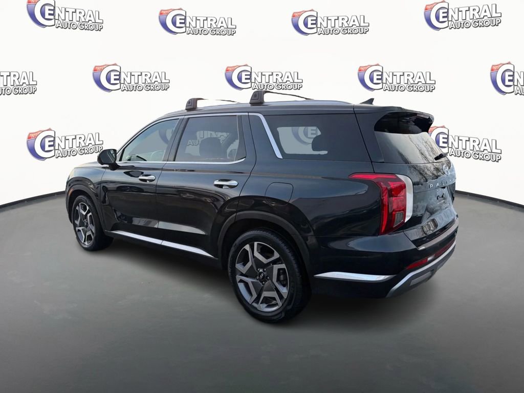Used 2023 Hyundai Palisade Limited image 7
