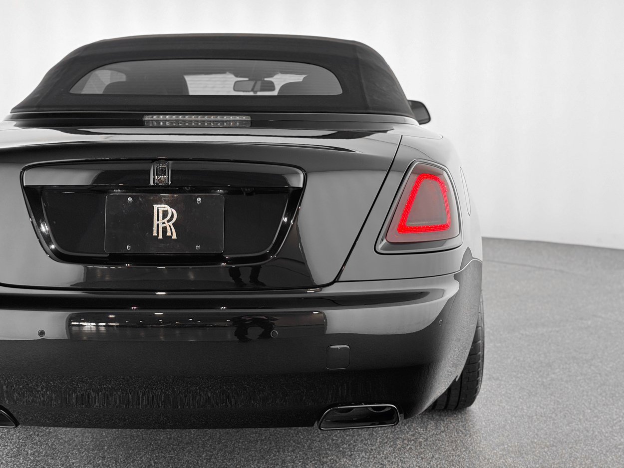 Used 2016 Rolls-Royce Dawn RWD image 43