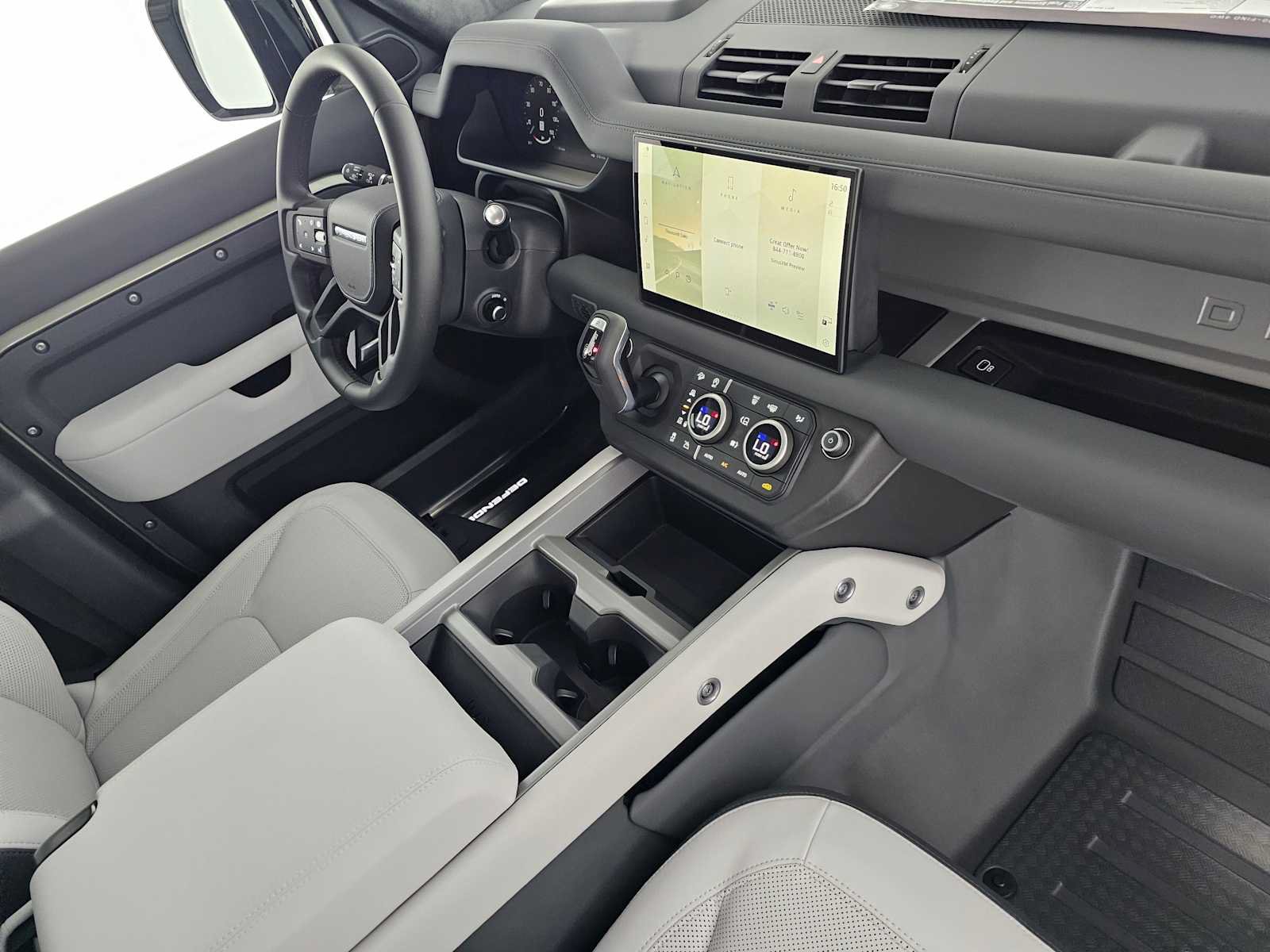 New 2025 Land Rover Defender 110 X AWD/4WD image 12