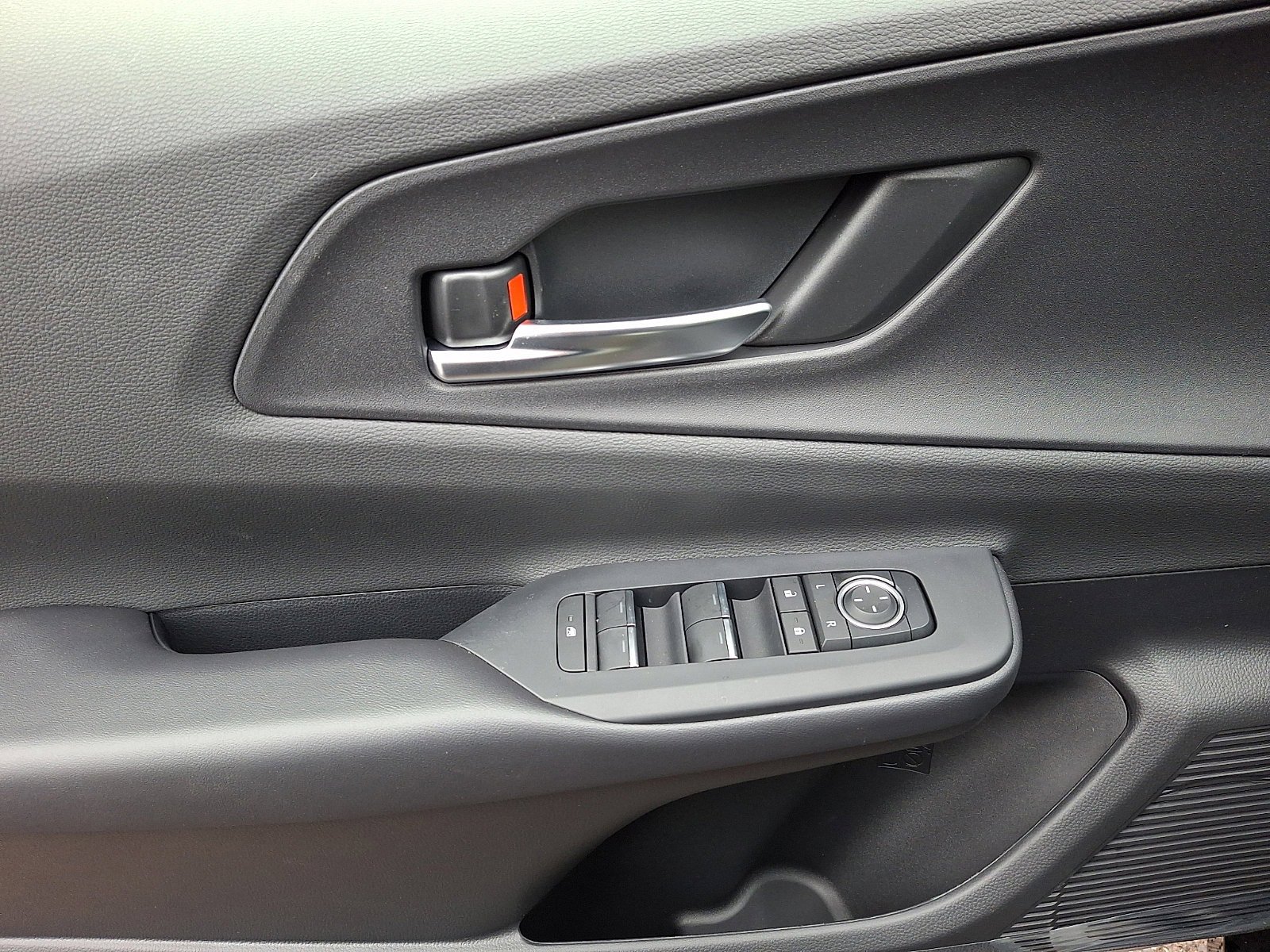 Used 2025 Toyota Prius AWD image 12